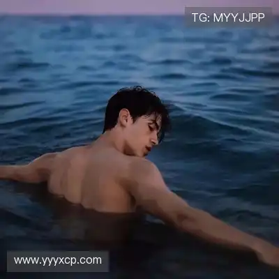 劳麟非